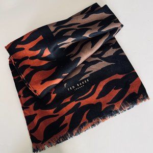 TED BAKER LONDON Women's Unique Square Designed Scarf EUC